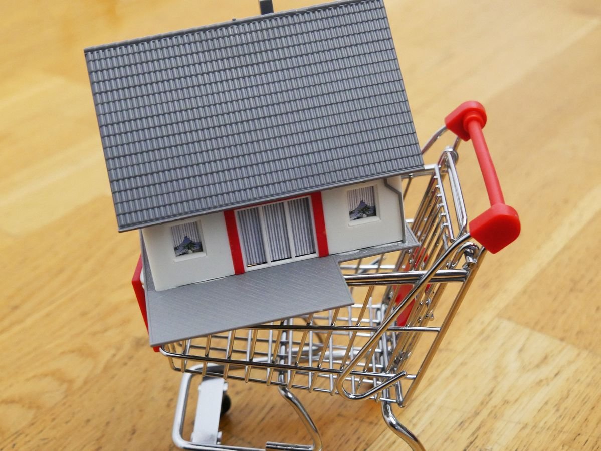 Tired Landlord? How to Sell Your Rental Property Fast in NW Indiana Sell home fast Westville IN