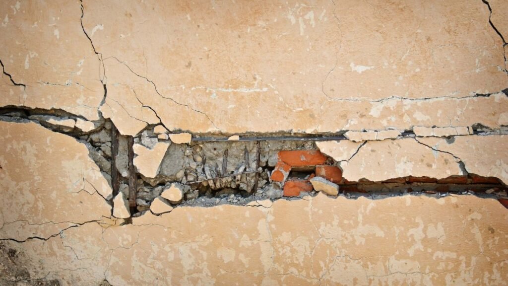 Selling a House with Foundation Issues in Indiana 2 foundation damage home sale Indiana