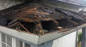 Sell a house with bad roof in Indiana